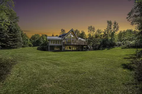 5344 S 4th St, Kalamazoo, MI 49009