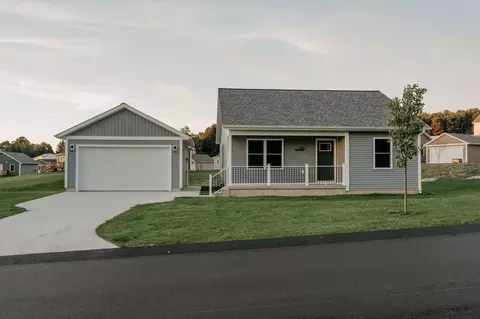 255 Aspen Hill Dr, Shelby, MI 49455
