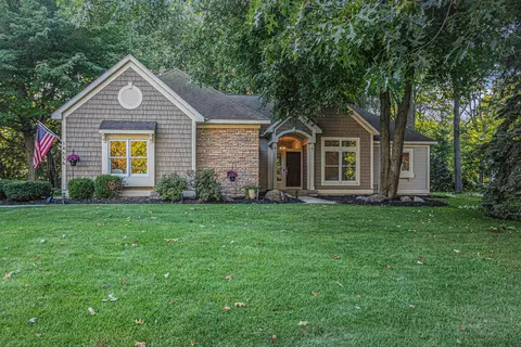 14656 Hunters Trl, Holland, MI 49424