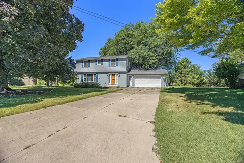 3901 Coral Valley Ct SE, Grand Rapids, MI 49512