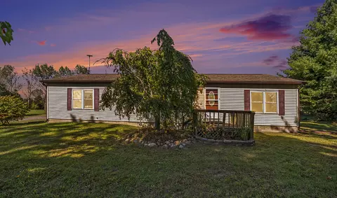 30194 52nd Ave, Paw Paw, MI 49079