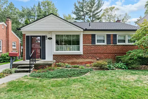 525 Charlotte Ave, Royal Oak, MI 48073