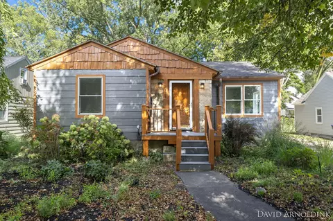 175 W 10th St, Holland, MI 49423