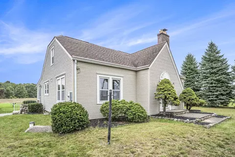 18982 M-86, Three Rivers, MI 49093 photo 2
