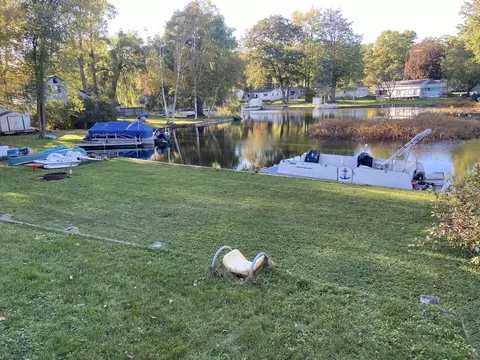 5376 Point Dr, Remus, MI 49340 photo 29