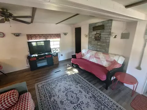 5376 Point Dr, Remus, MI 49340 photo 10