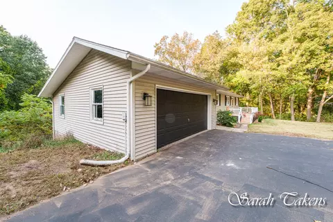 8924 28th St SE, Ada, MI 49301 photo 6