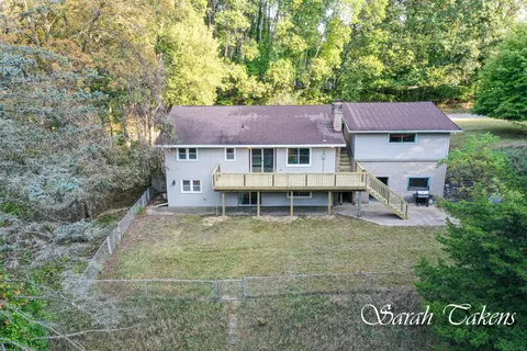 8924 28th St SE, Ada, MI 49301 photo 3