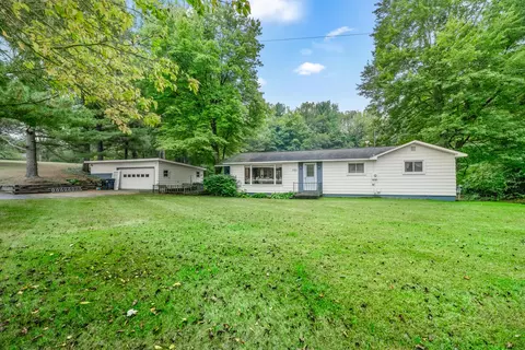 532 M-89, Plainwell, MI 49080 photo 2