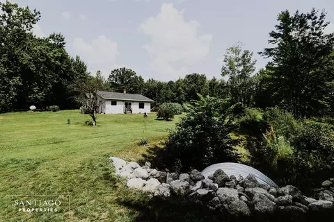 11801 Irwin Dr, Ravenna, MI 49451