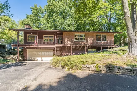 1720 Evanston Ave, Kalamazoo, MI 49008