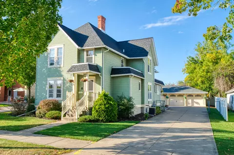 115 Orchard St, Chelsea, MI 48118