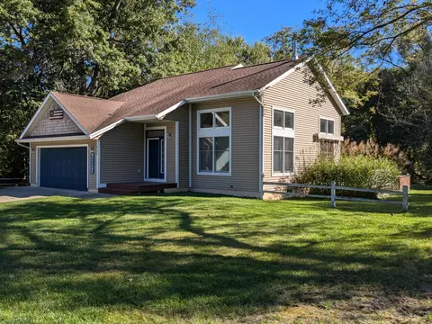 2366 Dowd St, Muskegon, MI 49441