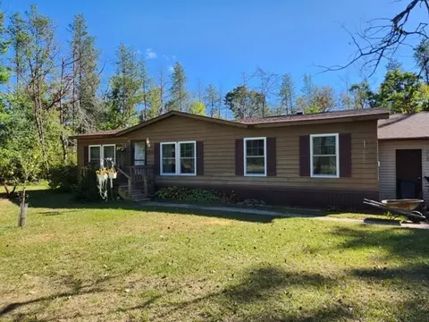 2401 W 68th St, Baldwin, MI 49304