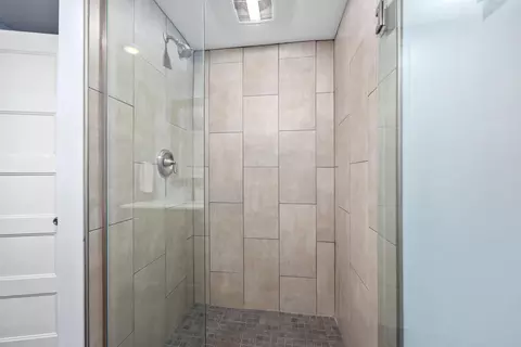 Bath - 1826 Sunquest Ave, Dorr, MI 49323 photo 8 of 9