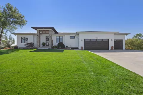 Exterior - 1826 Sunquest Ave, Dorr, MI 49323 photo 2 of 18
