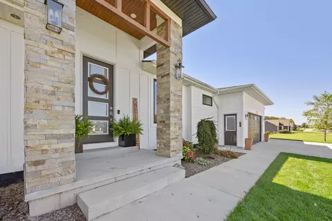 Exterior - 1826 Sunquest Ave, Dorr, MI 49323 photo 4 of 18