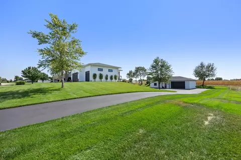Exterior - 1826 Sunquest Ave, Dorr, MI 49323 photo 16 of 18