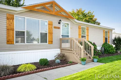 14448 Devon Dr, West Olive, MI 49460 photo 3