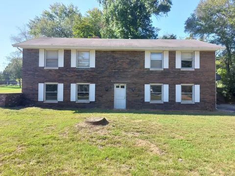 1840 Champlain Dr, Niles, MI 49120