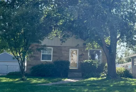 13699 Rosedale St, Southgate, MI 48195