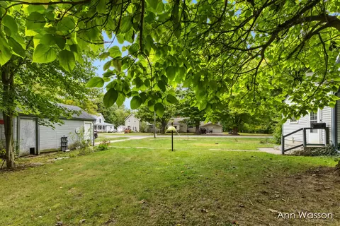 121 N Prospect St, Belding, MI 48809 photo 19