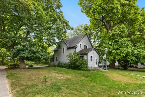 121 N Prospect St, Belding, MI 48809 photo 18