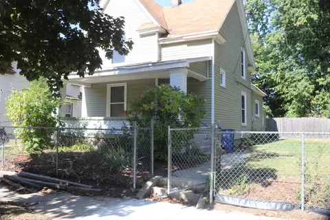 1101 Thomas St SE, Grand Rapids, MI 49506