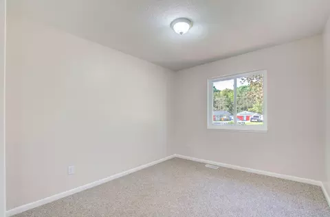 8565 Huron River Ct, Dexter, MI 48130 photo 24