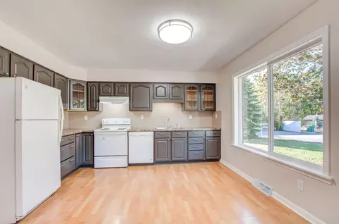 8565 Huron River Ct, Dexter, MI 48130 photo 11