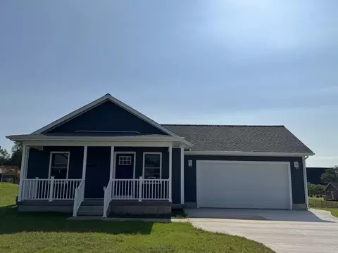255 Willowside Dr, Shelby, MI 49455