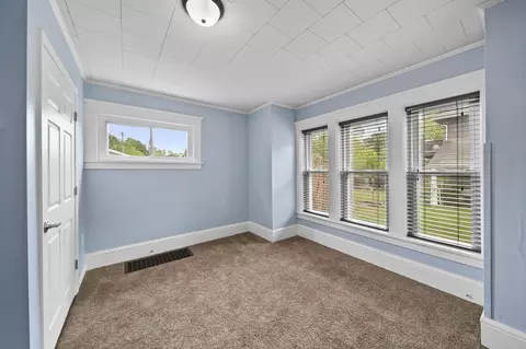 606 Saint Clair Ave, Jackson, MI 49202 photo 11