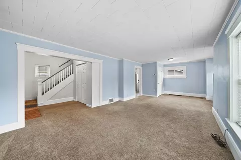 606 Saint Clair Ave, Jackson, MI 49202 photo 4