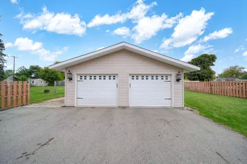 606 Saint Clair Ave, Jackson, MI 49202 photo 41