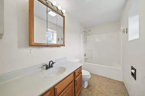 606 Saint Clair Ave, Jackson, MI 49202 photo 22