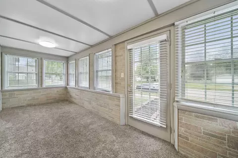 606 Saint Clair Ave, Jackson, MI 49202 photo 7