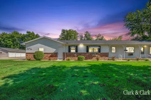 785 Andover St SE #8, Grand Rapids, MI 49548