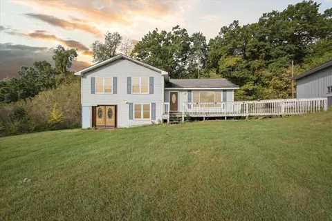 7055 Wabasis Ave NE, Belding, MI 48809