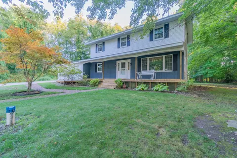 11885 Laketon Ave, Ravenna, MI 49451