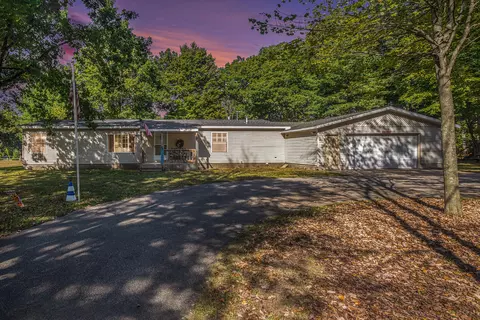 14369 Johnson St, Grand Haven, MI 49417