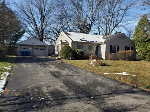 607 Turwill Ln, Kalamazoo, MI 49006