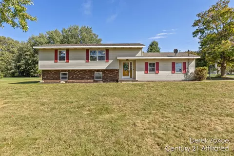 1587 64th St SW, Byron Center, MI 49315