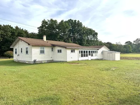 9365 Bricker Rd, Belding, MI 48809 photo 2
