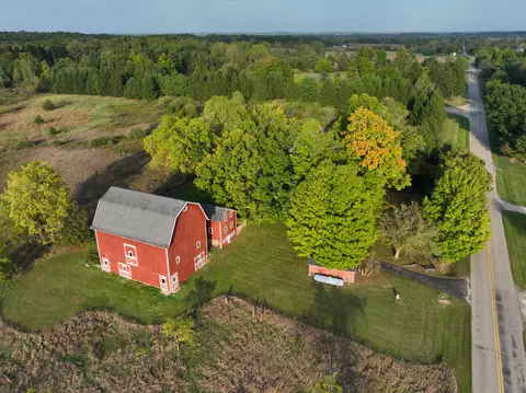 View/Area - 12900 Beecher Rd, Hudson, MI 49247 photo 2 of 11
