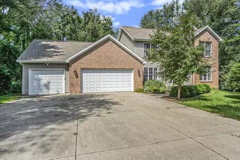 7203 Stoney Creek Dr, Augusta, MI 49012