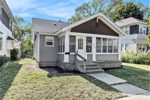 618 Dickinson St SE, Grand Rapids, MI 49507