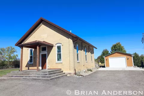 1520 E David Hwy, Ionia, MI 48846