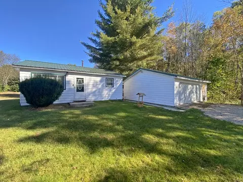 4106 19 Mile Rd, Barryton, MI 49305