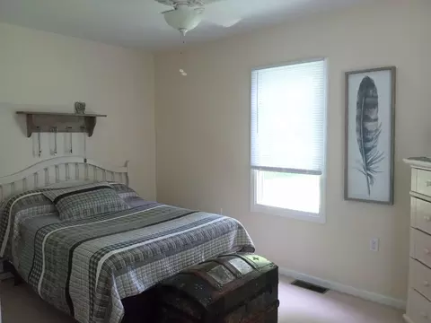 823 Helena Ave, Jackson, MI 49203 photo 5