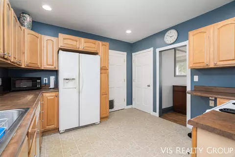 230 Summit St, Spring Lake, MI 49456 photo 16